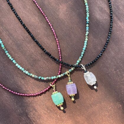 Collar Intu Granate y Amazonita