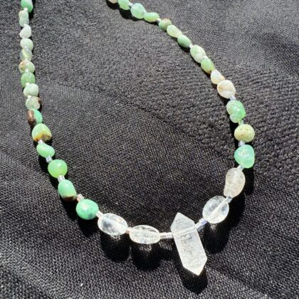 Collar Nymia: Crisoprasa y Cuarzo Cristal